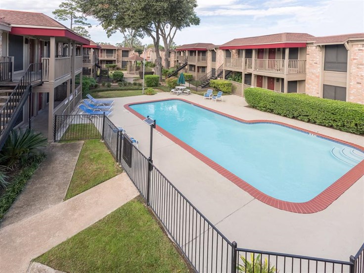 Canterbury Court Image 3