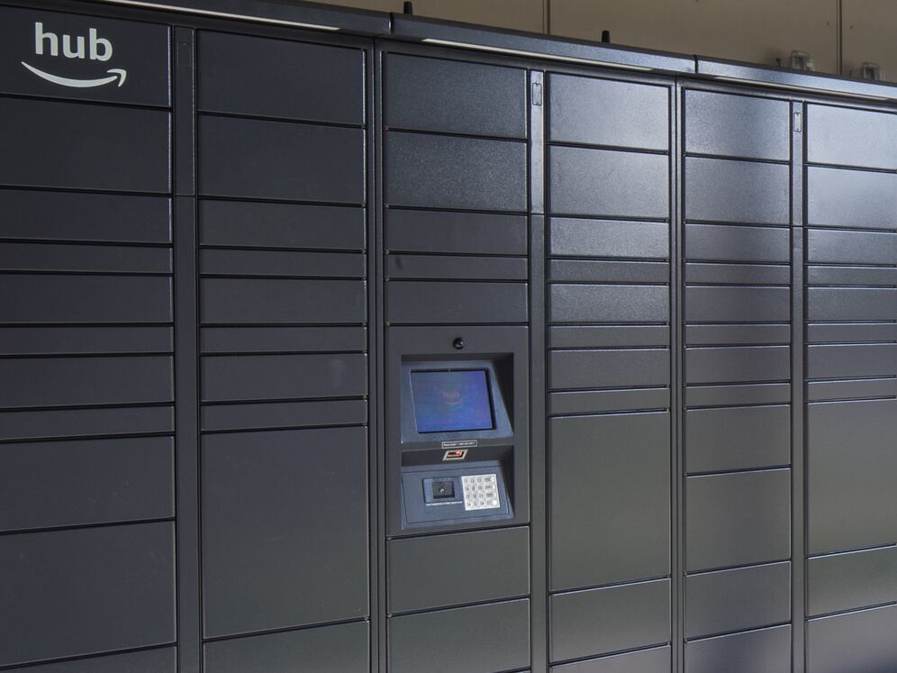Amazon Hub Lockers