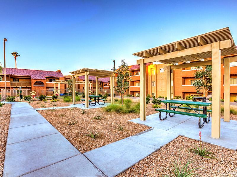 Villas at Green Valley Image 23