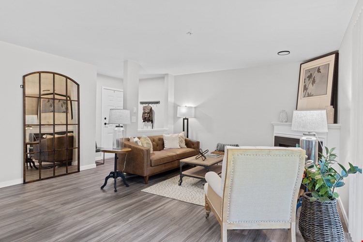 Evans Creek at Woodbridge Image 4