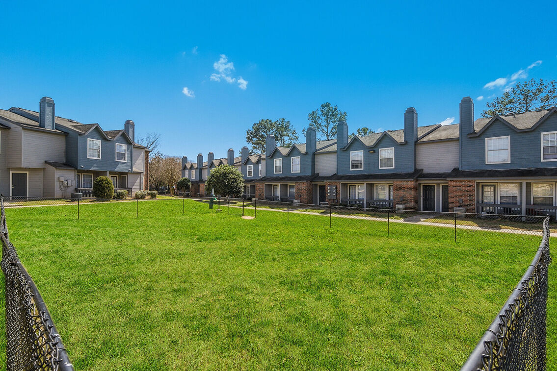 Peppertree Apartments Image 4