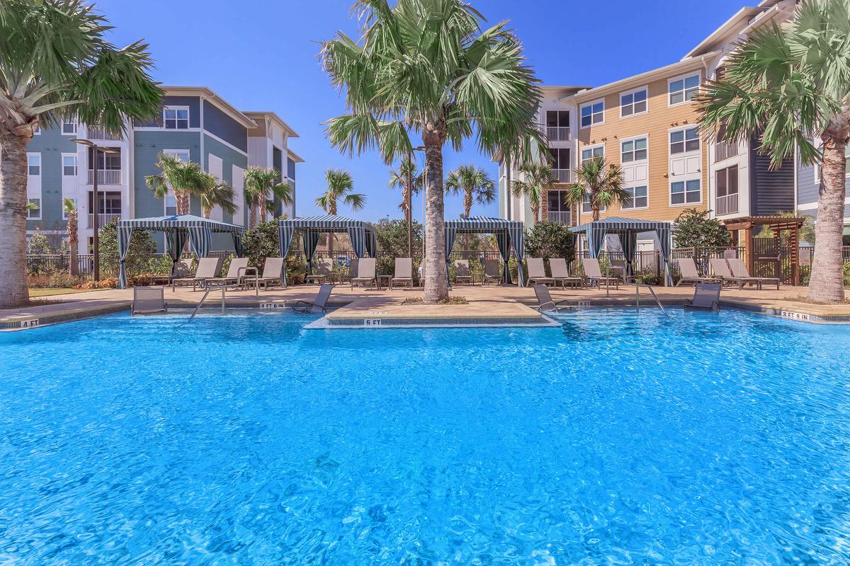 Sola South Lux Apartments Image 1