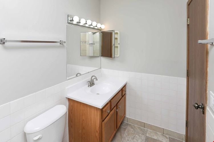 Parkview Apartments Image 8