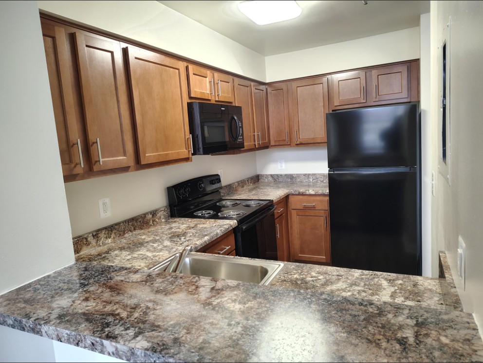 Marlboro Classic Apt & Redwood Square Image 82