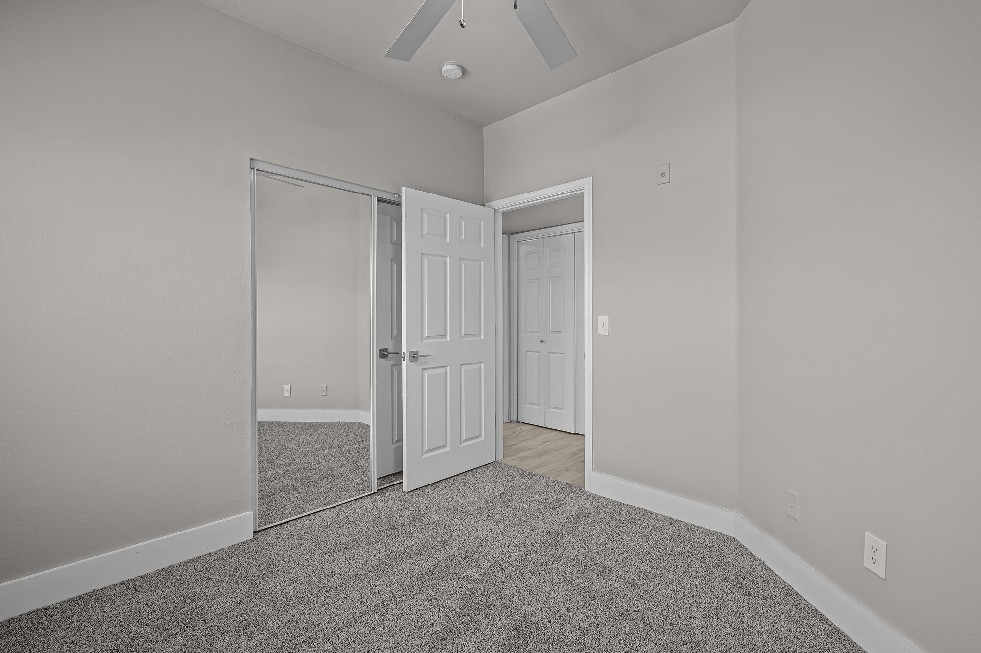 Larkin Apartment Homes Image 26