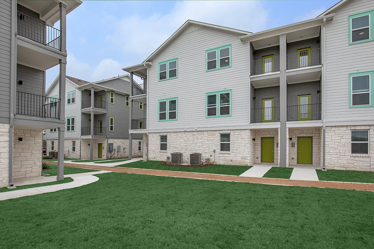 Trailside Oaks Image 19