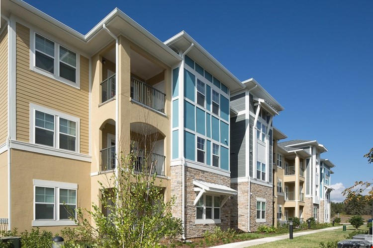 The Oaks At Southlake Commons Image 3