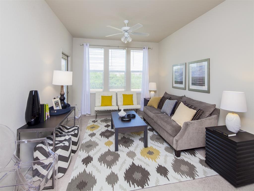 Balcones Lofts Image 5