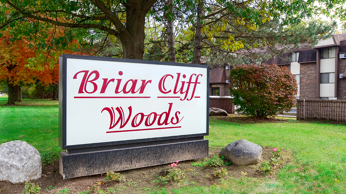 Briar Cliff Woods Apartments                     Image 4