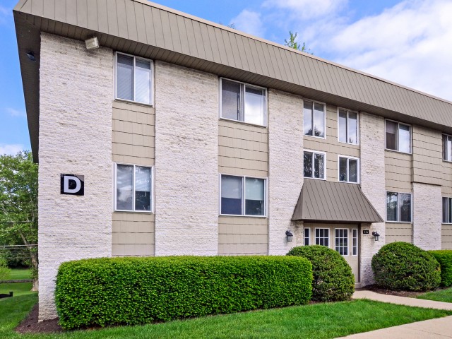 Park Court Apartments Image 1