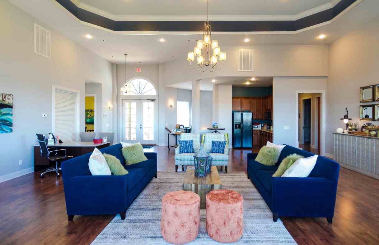 Views of Brentwood Image 8