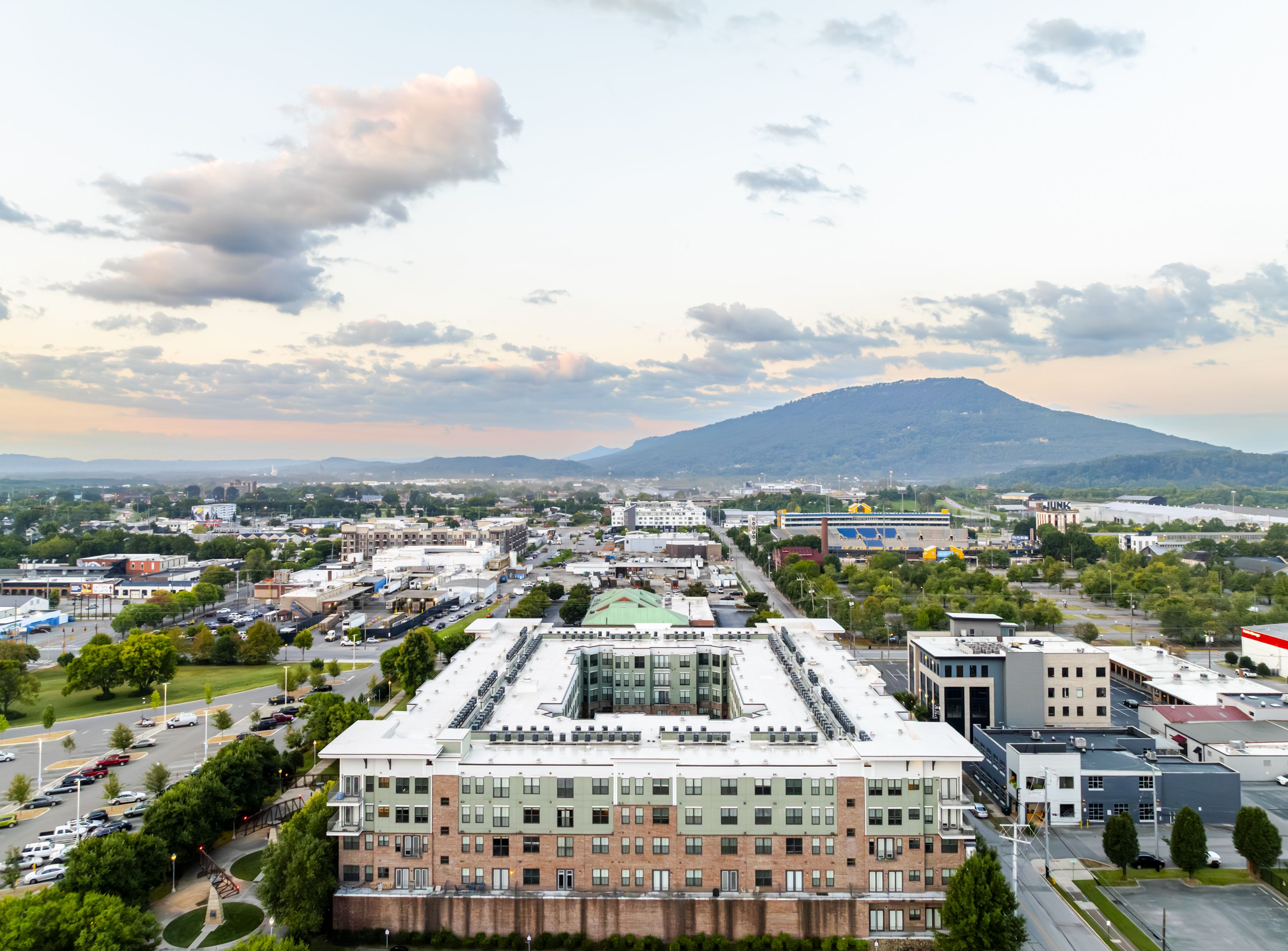 1400 Chestnut Image 38