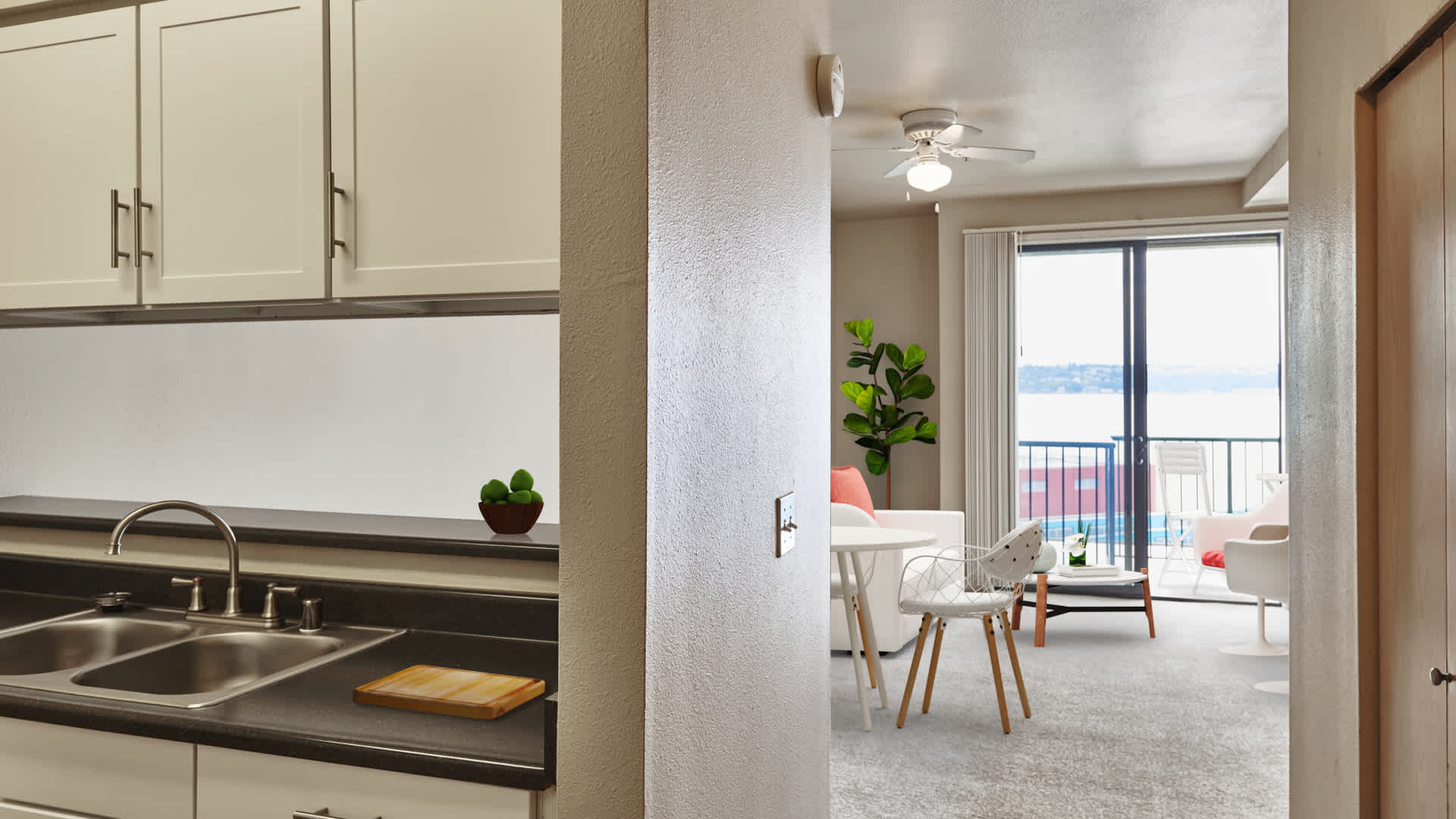 2300 Elliott Image 6