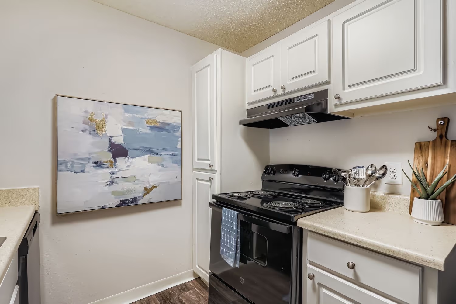 Countrywood Apartments Image 6
