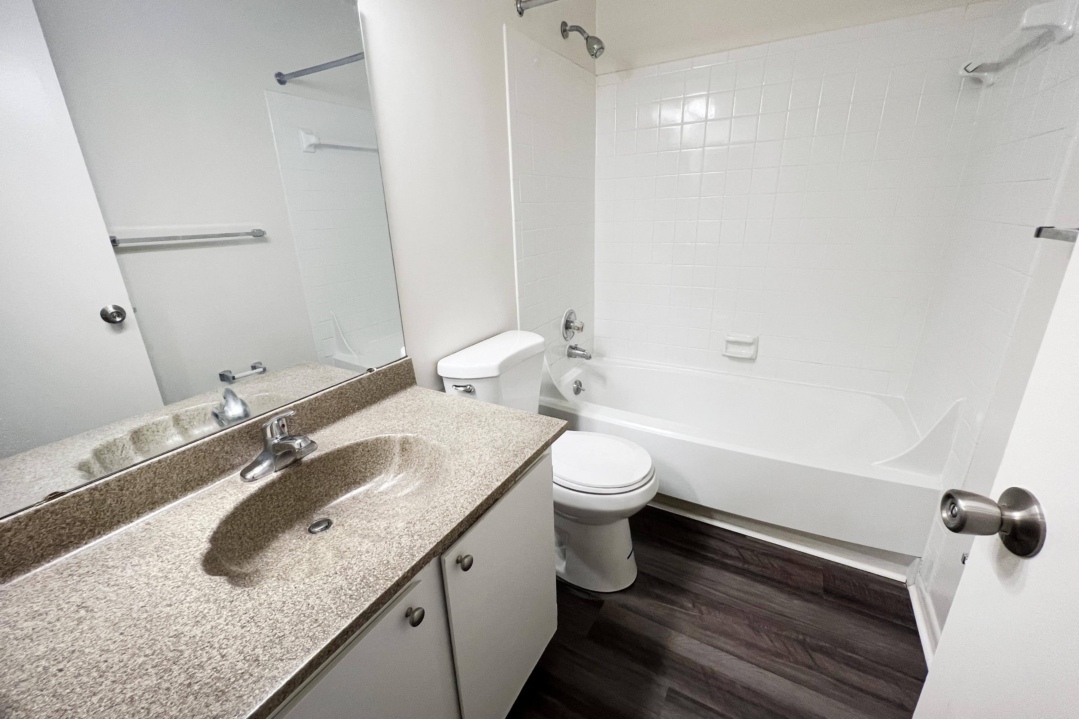 Hunter's Creek Apartments Image 55