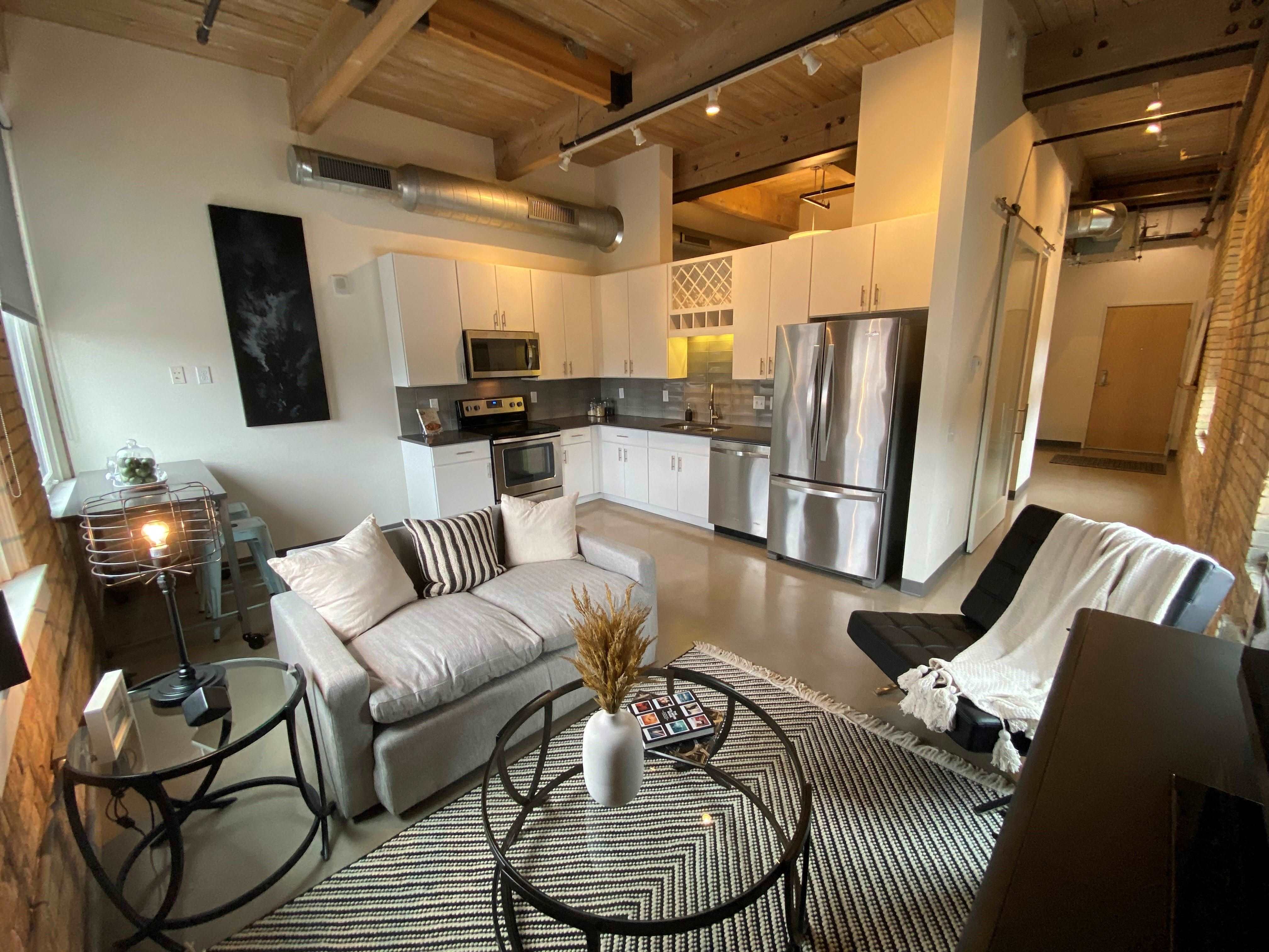 700 Central Historic Lofts & New Flats Image 16