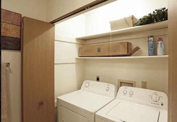 Lake Forest Apartments Image 17