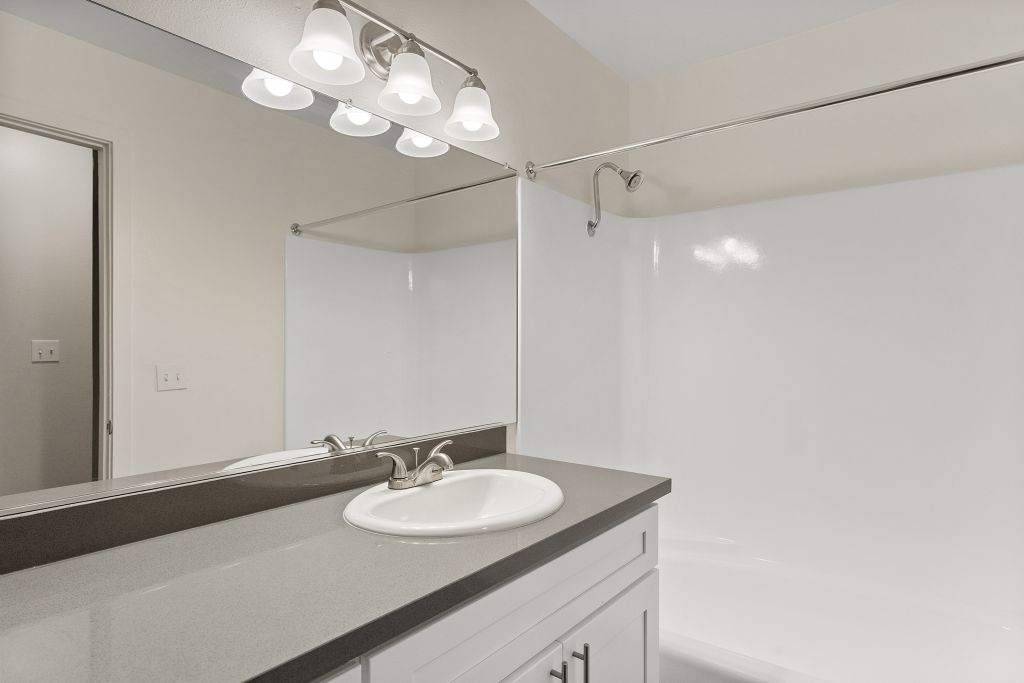 The Meadows at Westlake Village Image 24