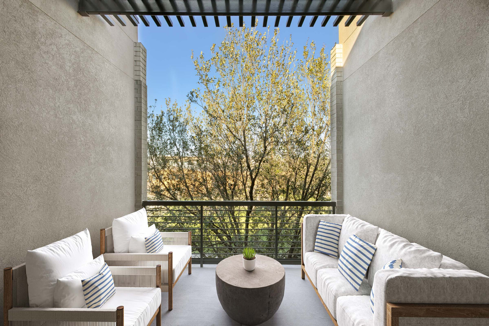 Camden Belmont Image 26