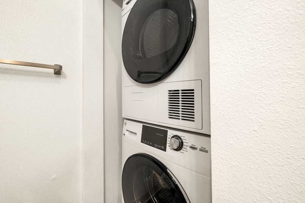 The Reserve at Warner Center Image 34