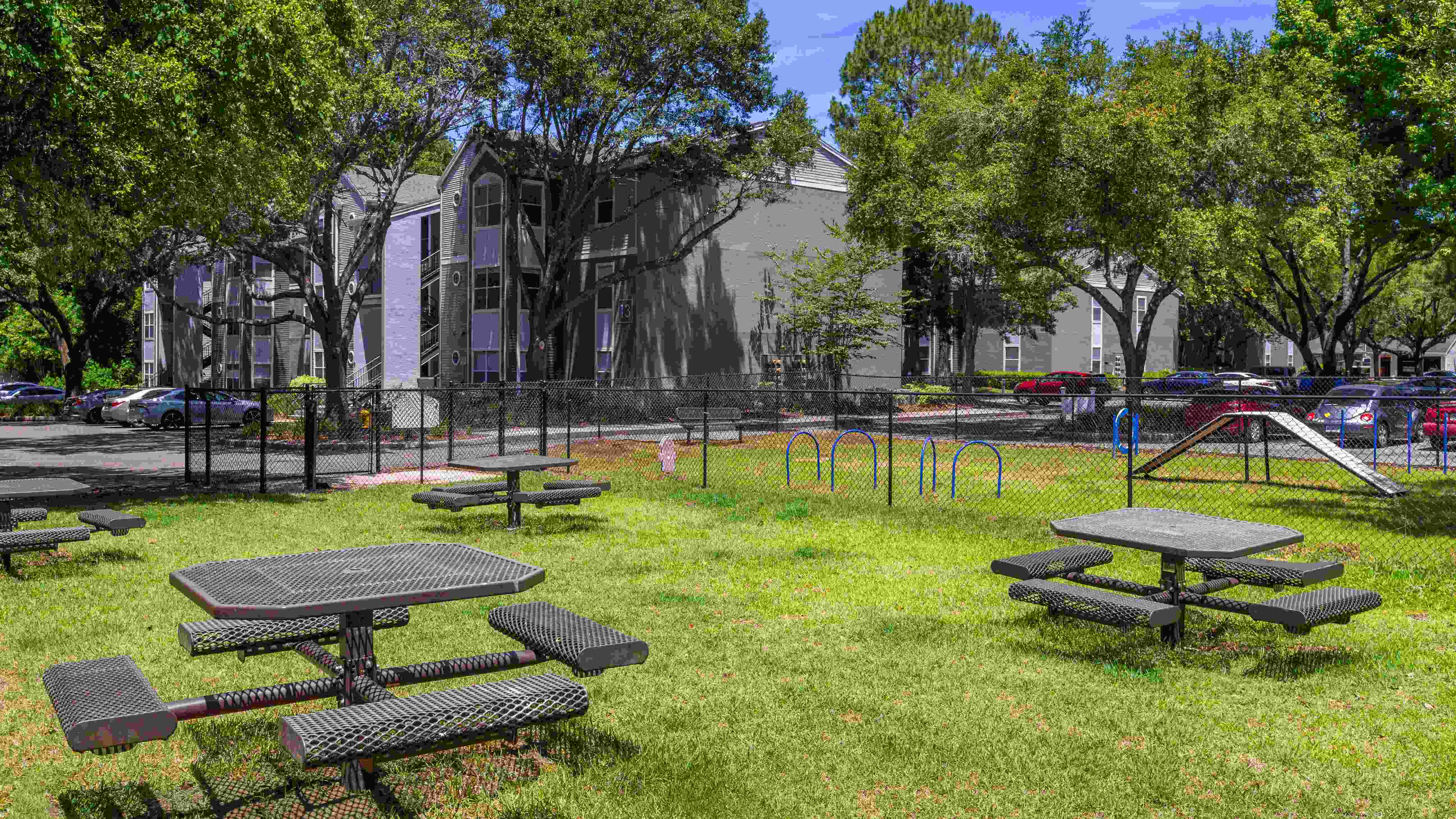 Our community green space offers a relaxing spot to eat, meet neighbors, or let pets enjoy the dog park right next door.