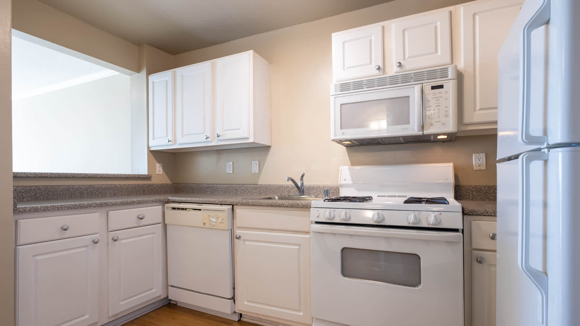 Vantage Hollywood Image 10