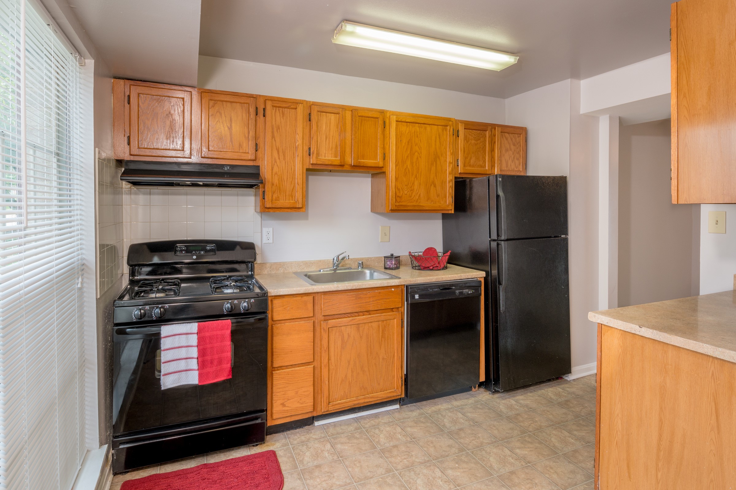 Scarborough Square Townhomes & Apartments Image 9