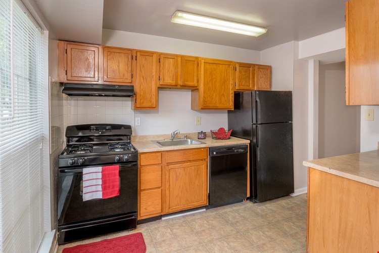 Scarborough Square Townhomes & Apartments Image 9