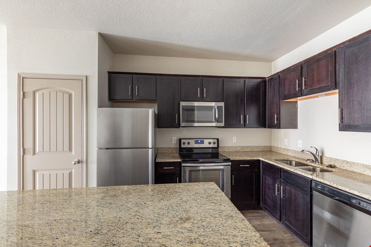Remi Apartment Homes Image 30