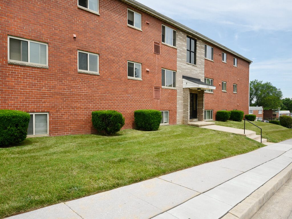 Arbuta Arms Apartments* Image 12