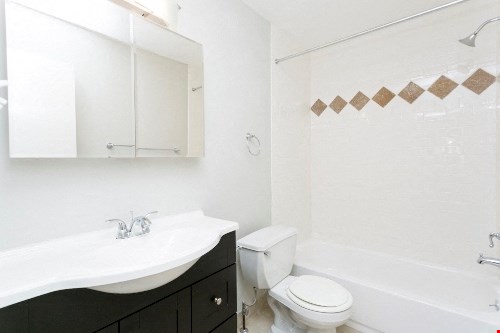 1190 Birch Image 26