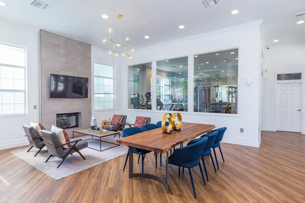 Alvista Sterling Palms Image 25