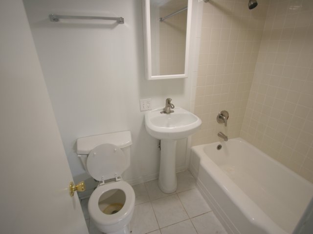 5557-59 S University Avenue Image 7