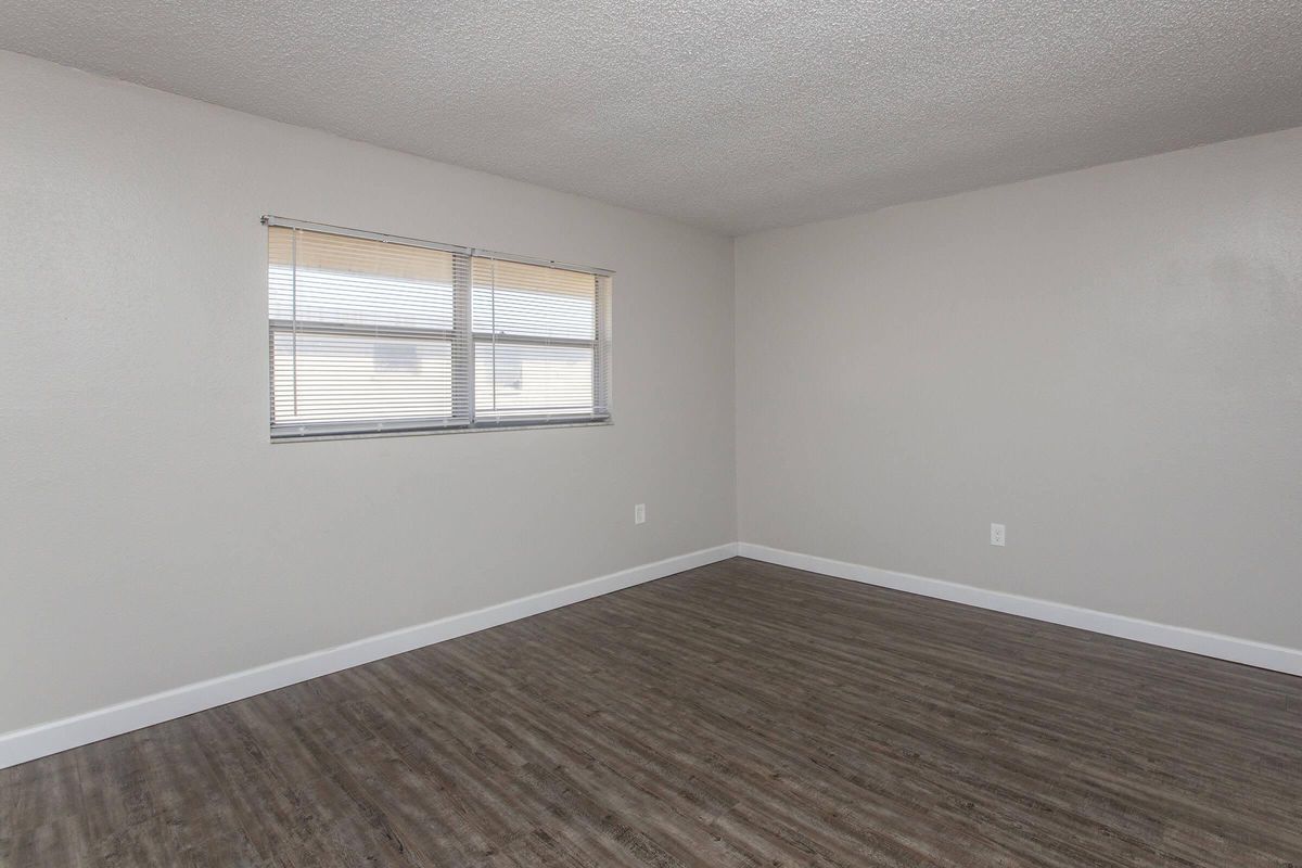 Armature Lake Apartments Image 5