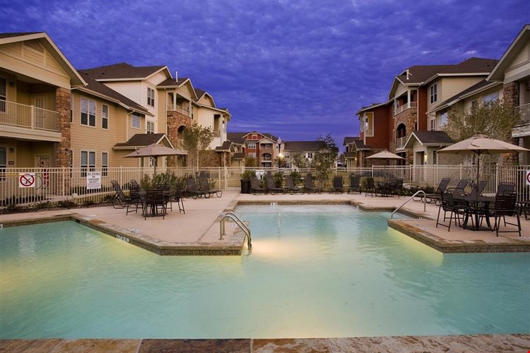 San Juan Square II Image 1