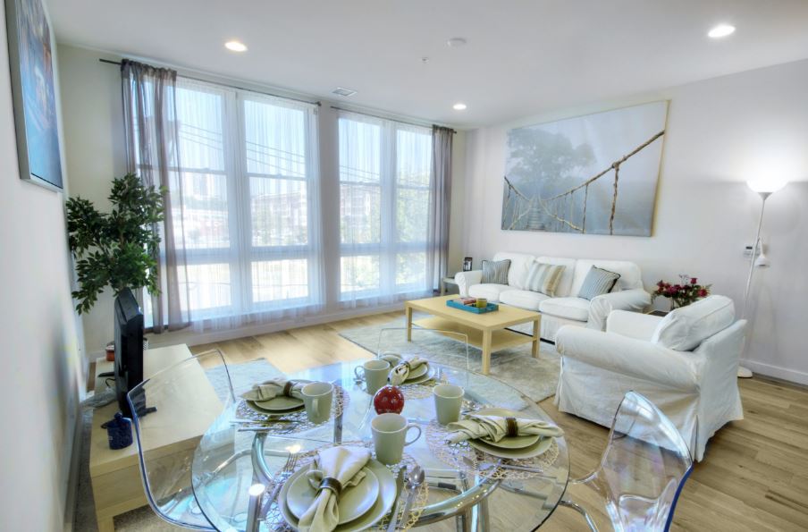 1125 Jefferson Image 1