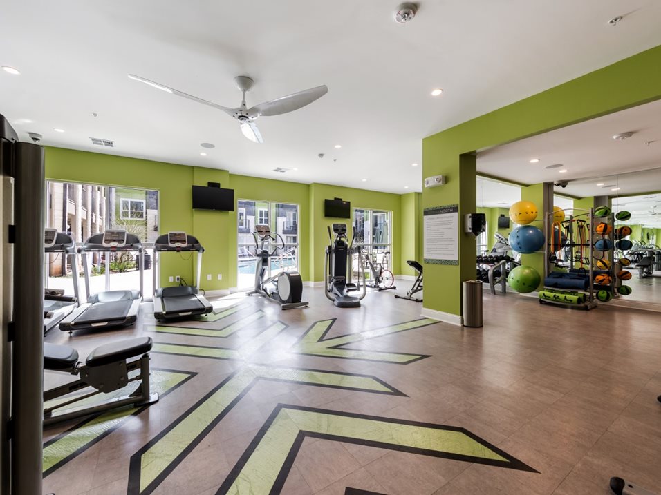 Urban North Apartments Image 13