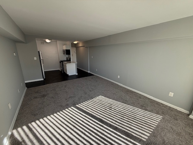 Silver Spring Towers Image 22