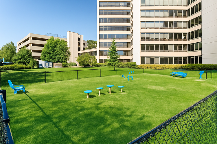 Riverfront Towers Image 5