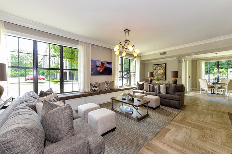 The Residences at Chastain Apartments Image 12