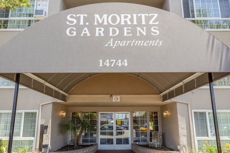 St Moritz Garden Apartments Image 2