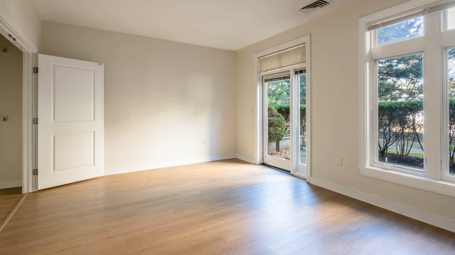 The West End Apartments Image 61