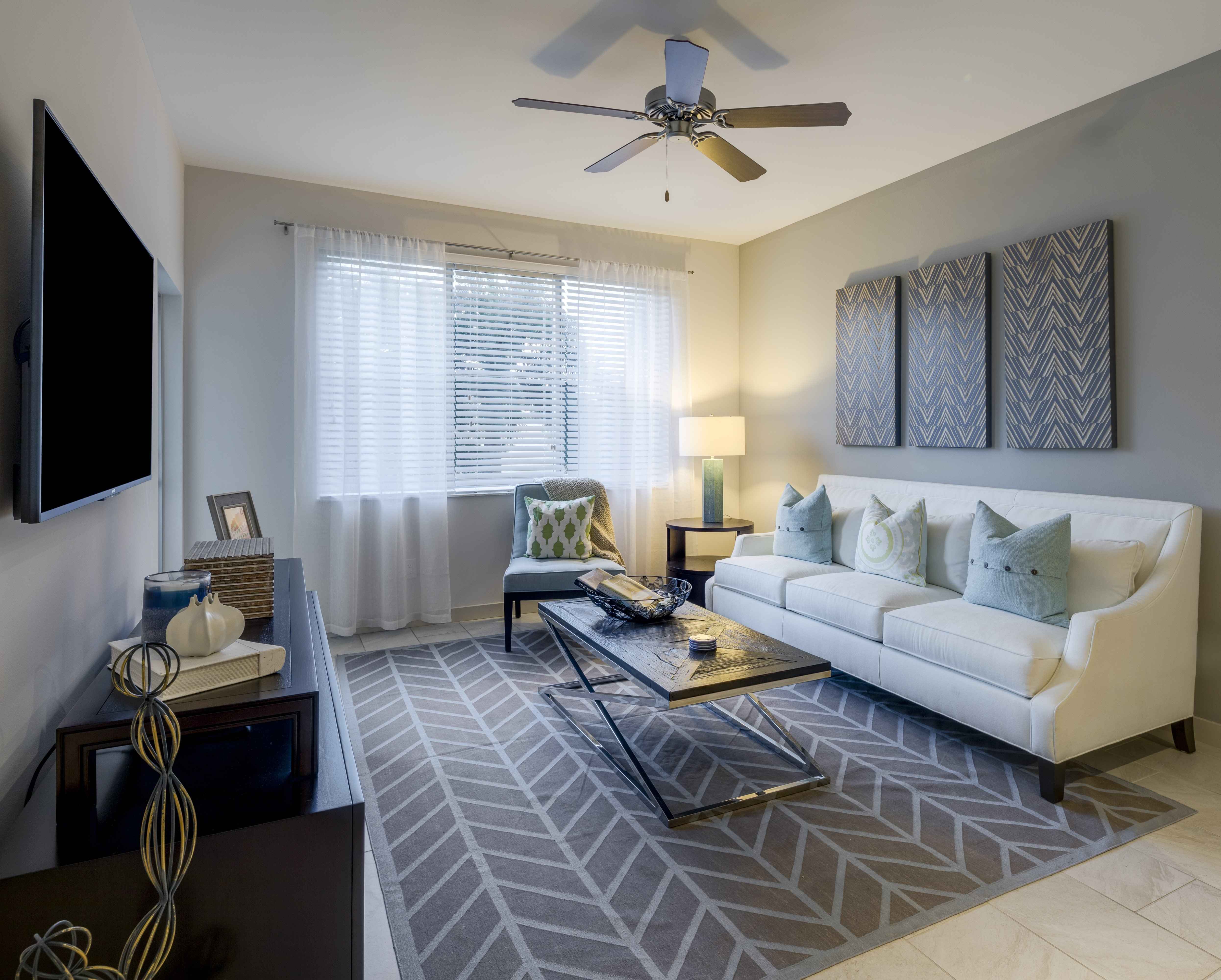 Berkshire Lauderdale By The Sea Image 21