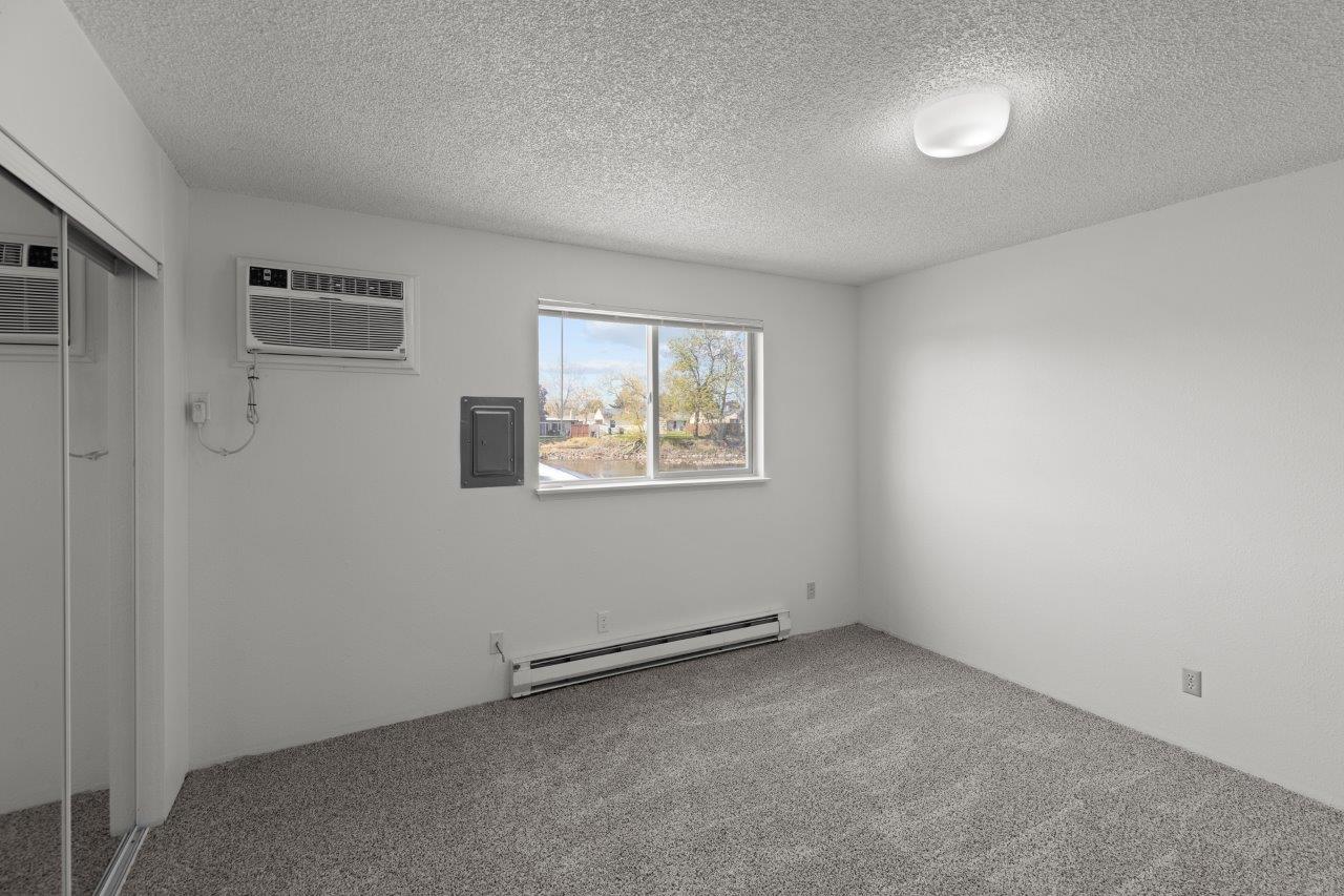 Creekside Apartments Image 14