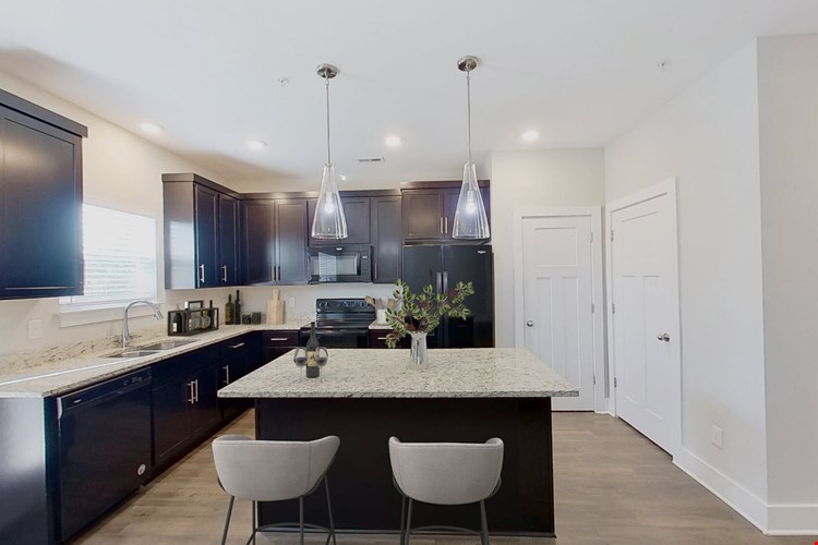 Highland at Hickory Hills Townhomes Image 31