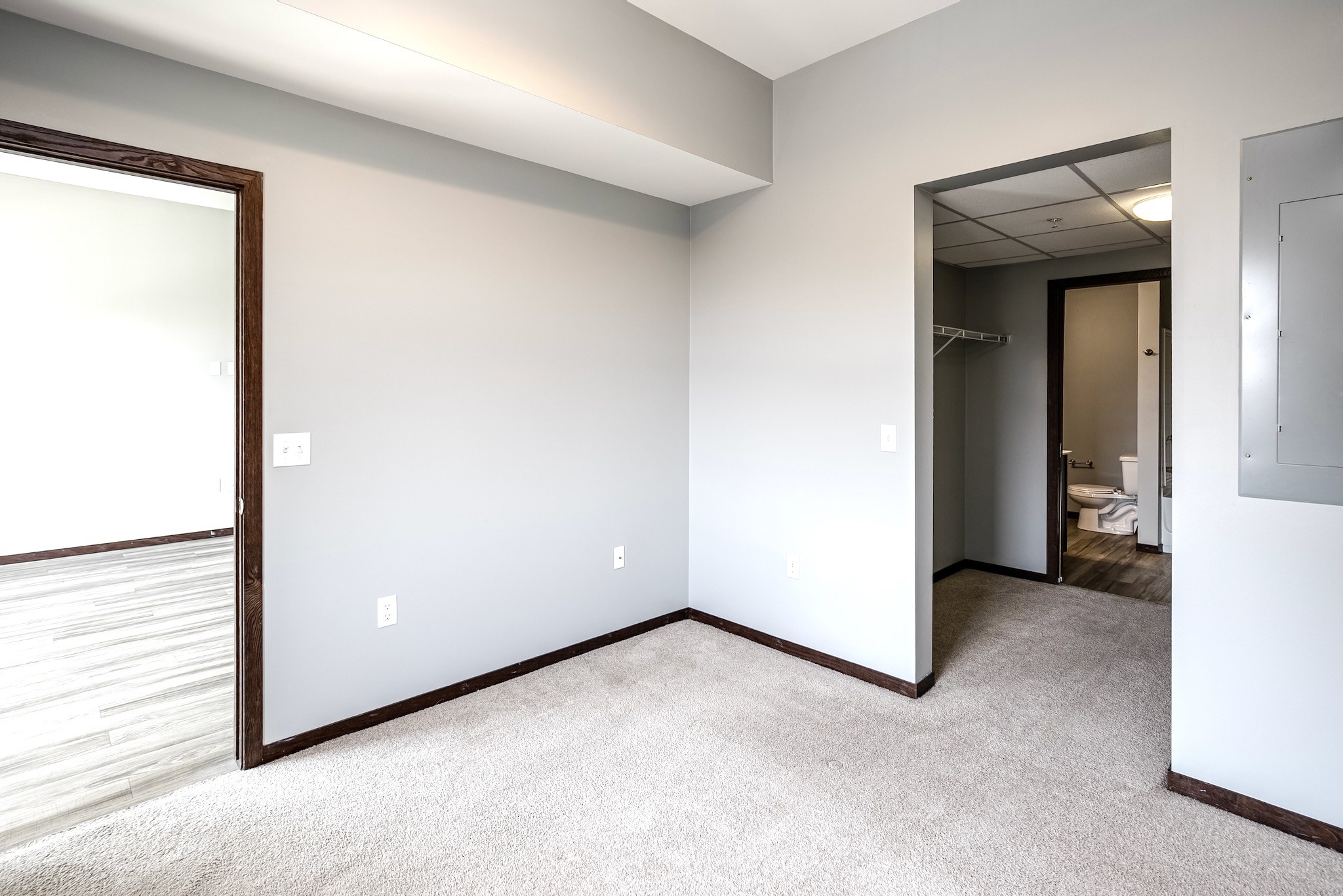 1501 Jackson Image 4