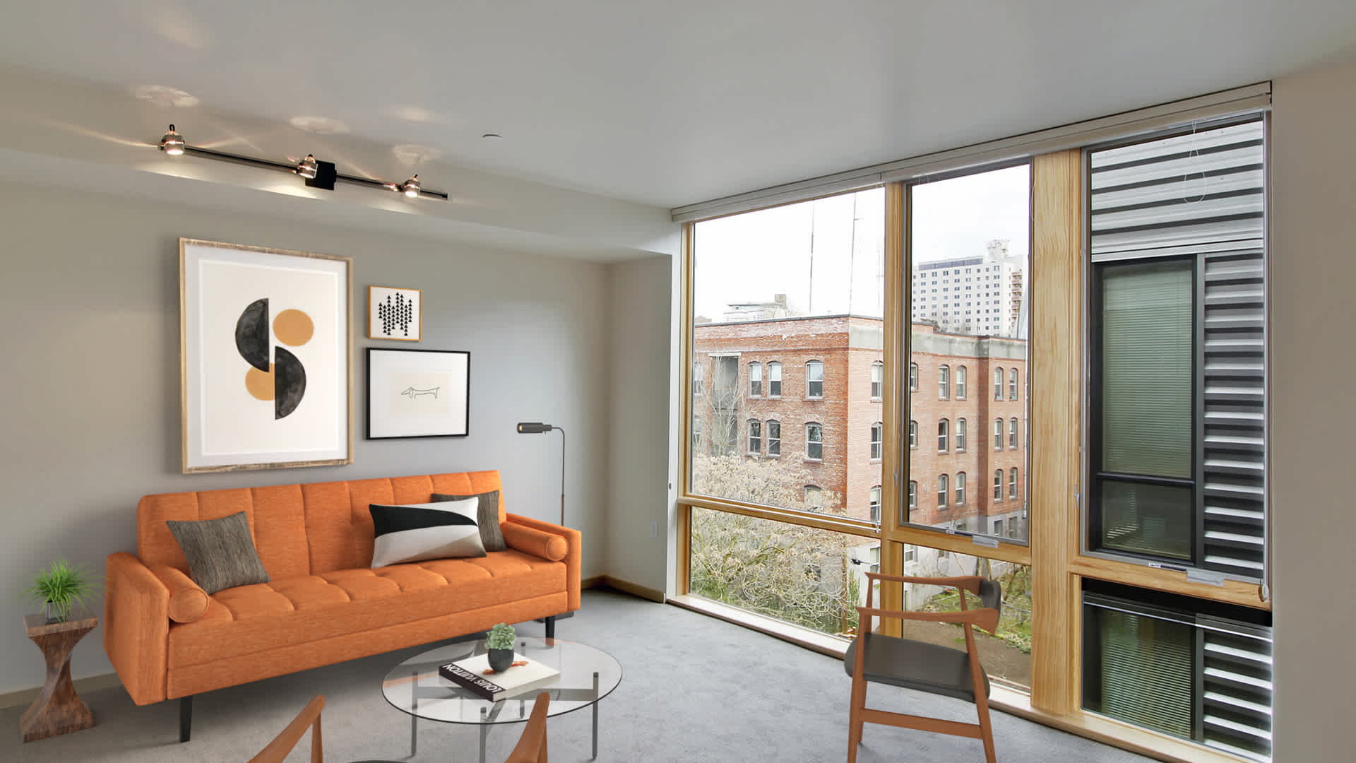 Chloe on Union Image 5