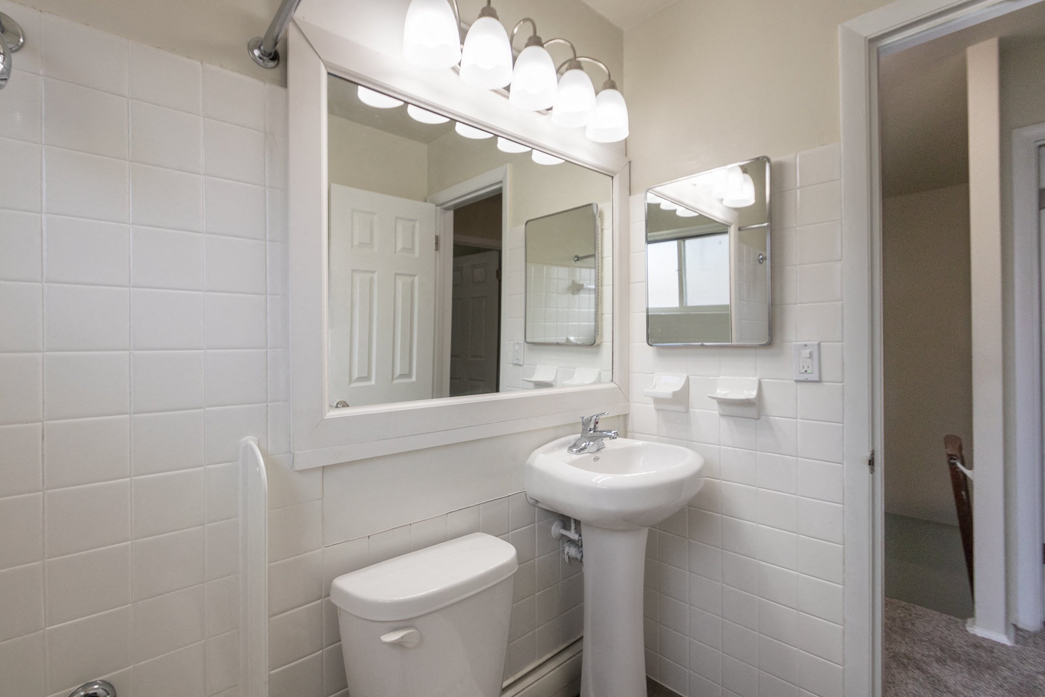 Colonial Ridge Image 47