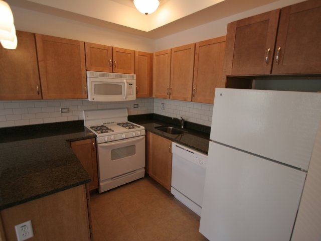 5400-5408 S Ingleside Avenue Image 6