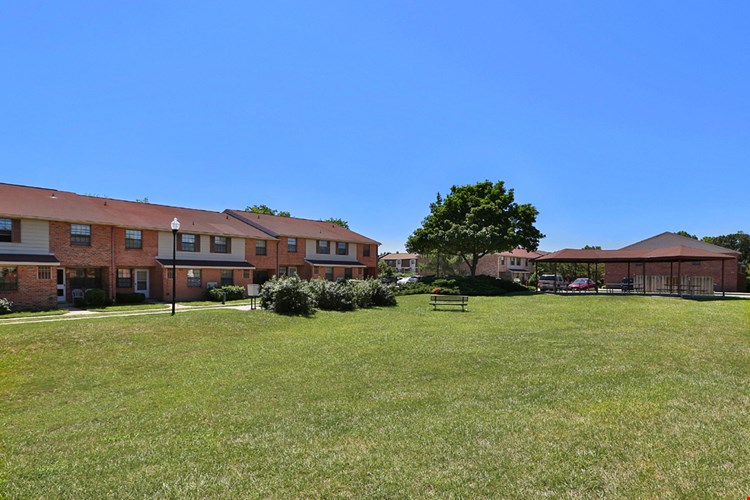 Chapel Valley Townhomes Image 33